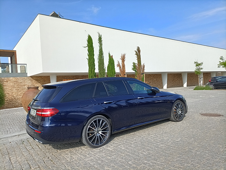 Mercedes-E-220-CDI1b