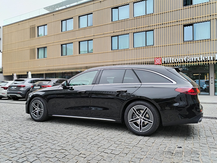 Mercedes-E-220-station5